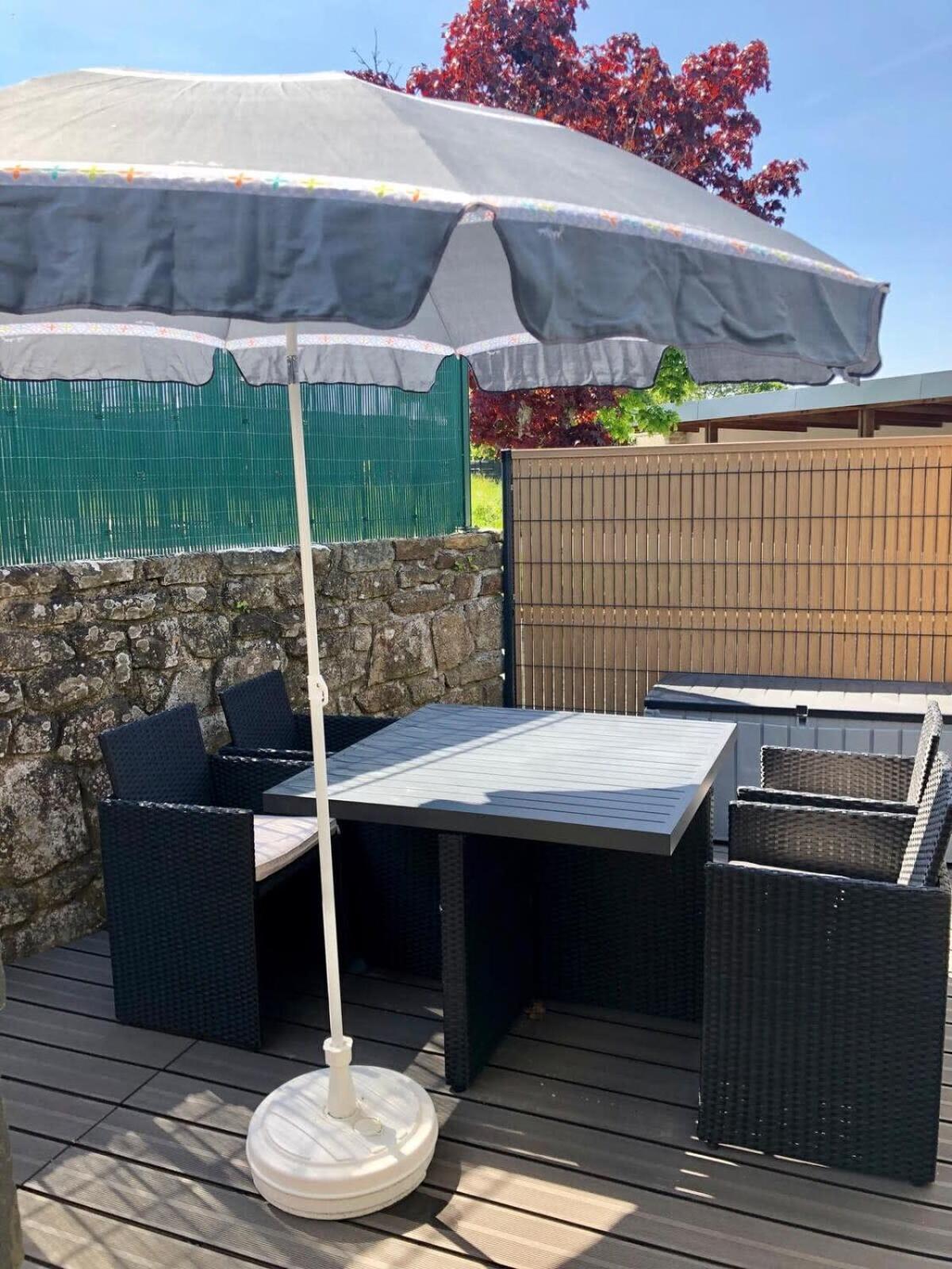 גידל Jolie Maisonnette Cosy Bord De Mer Terrasse מראה חיצוני תמונה